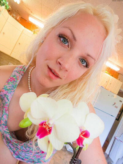 ,   MUZA, 27 ,   ,   , c 