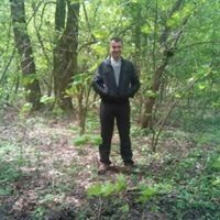  ,   Viktor, 48 ,   