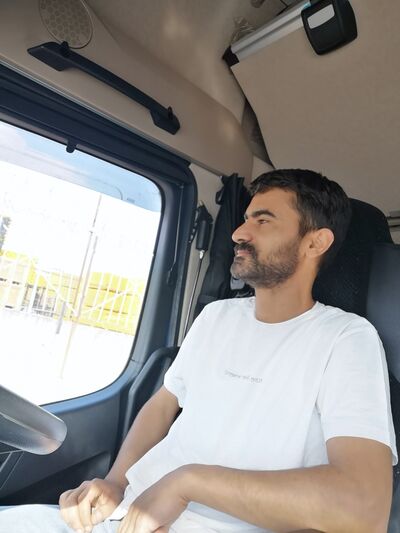  deleted,   Mehmet, 33 ,   ,   