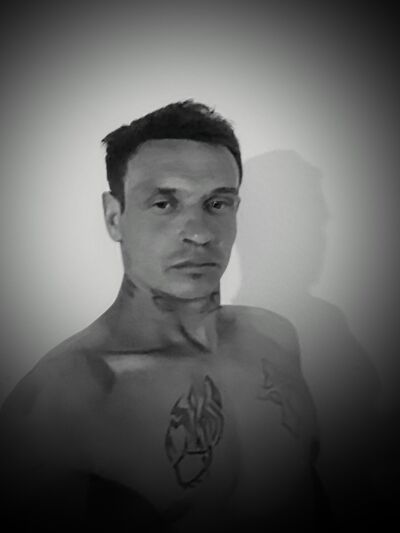  ,   Dimas, 42 ,   ,   