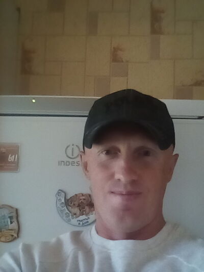  ,   Sergei, 44 ,   ,   , c 