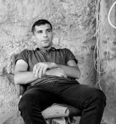  ,   Rashoyan, 28 ,   ,   