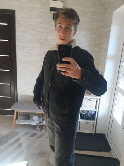  ,   Martin, 21 ,   ,   