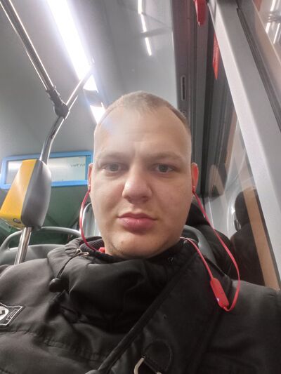  ,   Nikolay, 25 ,   