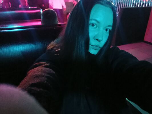  ,   Liza, 23 ,   c 