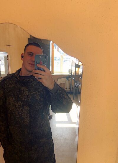  ,   Nikolai, 21 ,   ,   