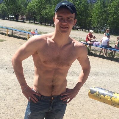  ,   Pavel, 31 ,   