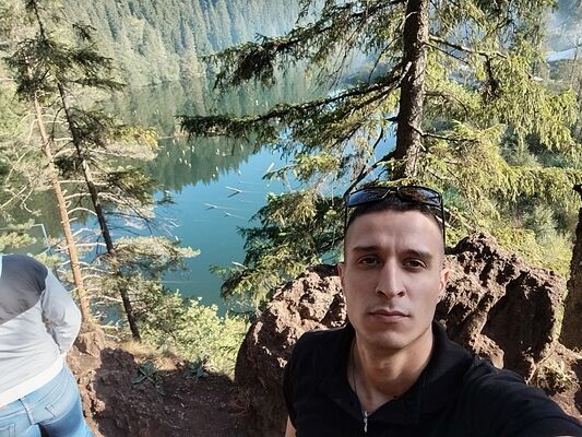  ,   Vlad, 28 ,   ,   