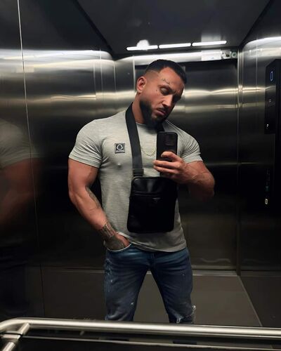  Bielany Wroclawskie,   Jarek, 32 ,   ,   