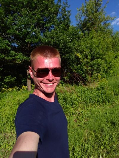  ,   Leon, 38 ,   ,   , c 