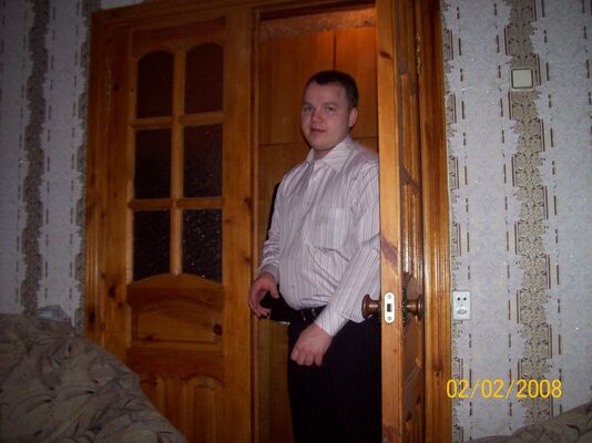  ,   Alex, 44 ,   