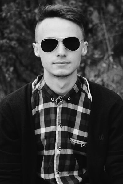  ,   Andrew, 33 ,   ,   , c , 
