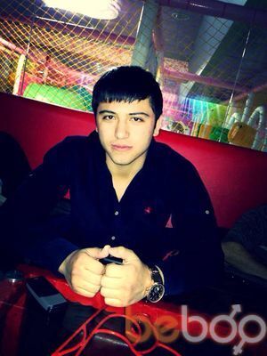  ,   Salim, 33 ,   