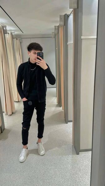  ,   Shohrux, 27 ,   ,   