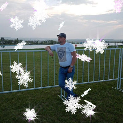  -,   Axel, 48 ,   ,   