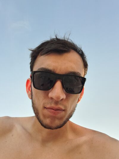  ,   Ali, 27 ,     