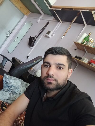  ,   Arman, 31 ,   ,   