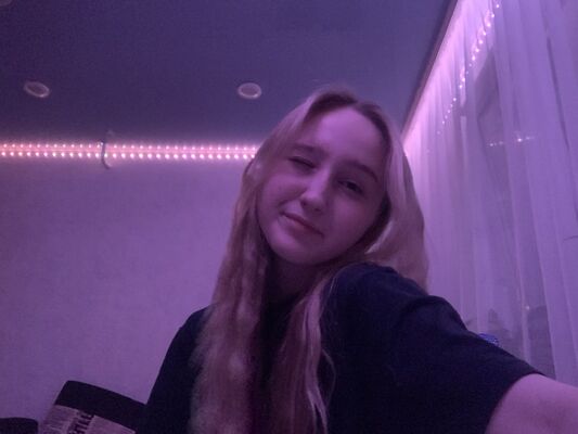  ,   Sofi, 19 ,   ,   