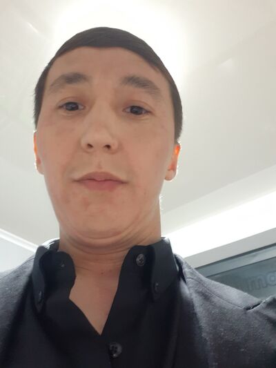  ,   Dauren, 39 ,   ,   
