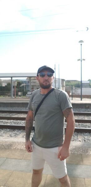  Queluz de Baixo,   Nicu, 41 ,   ,   , 