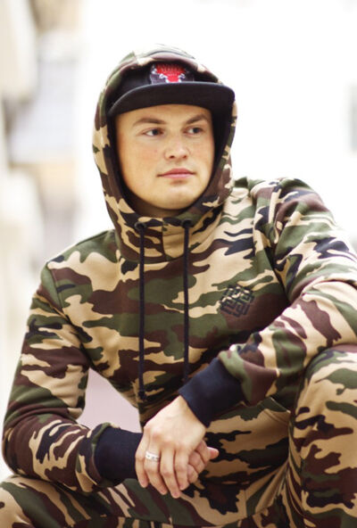  ,   Oleg, 38 ,   ,   , c 