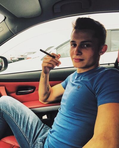  ,   Andrei, 37 ,   ,   , c 
