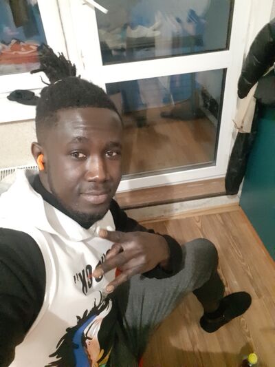  ,   Mustapha, 32 ,   ,   