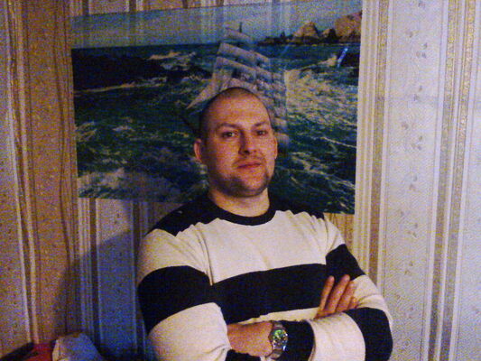  ,   Olegs, 44 ,  