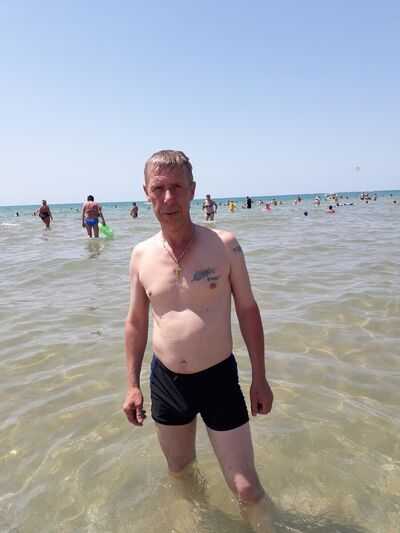  ,   ALEX, 51 ,     , c 