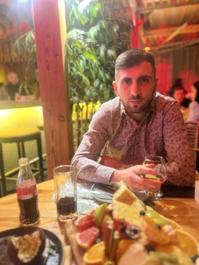  ,   Artur, 30 ,   ,   