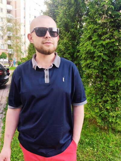  ,   Valentin, 35 ,   ,   