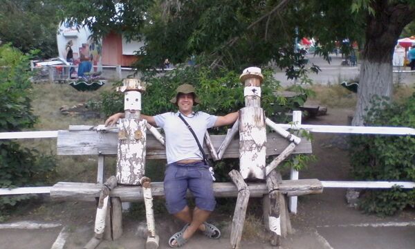 ,   Alex, 37 ,   ,   , c , 