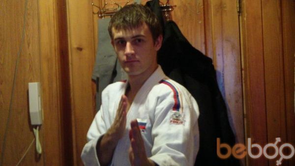  ,   Wlad, 32 ,   
