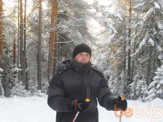  ,   Maikl, 52 ,   