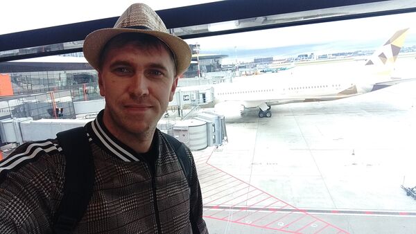  ,   Leonid, 32 ,   ,   