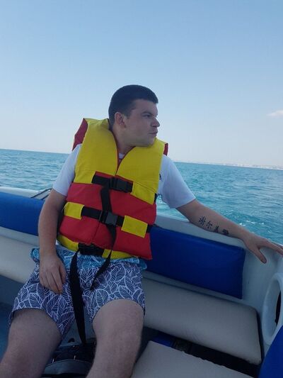   ,   Serj, 34 ,   ,   , c 