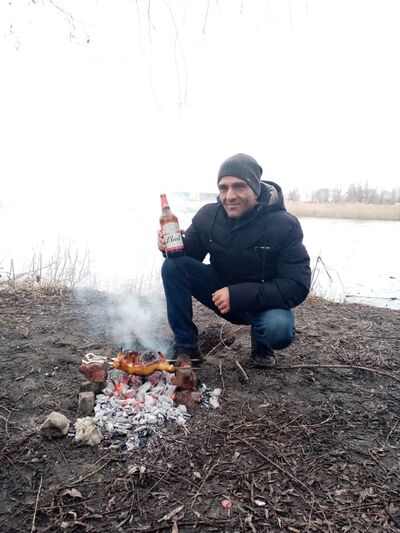  ,   Saeid, 46 ,   ,   , c 