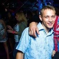  ,   Maksim, 32 ,   ,   , c 
