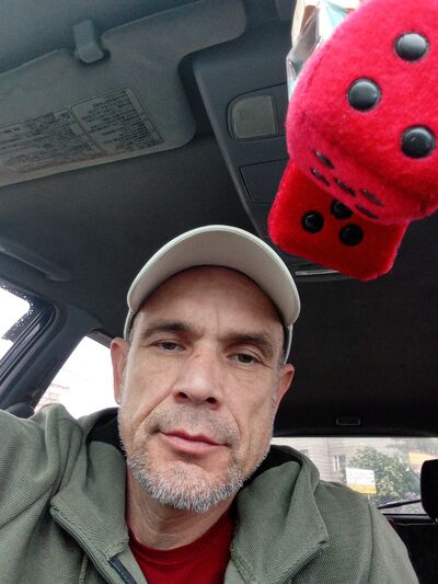  ,   Grinn, 49 ,   ,   