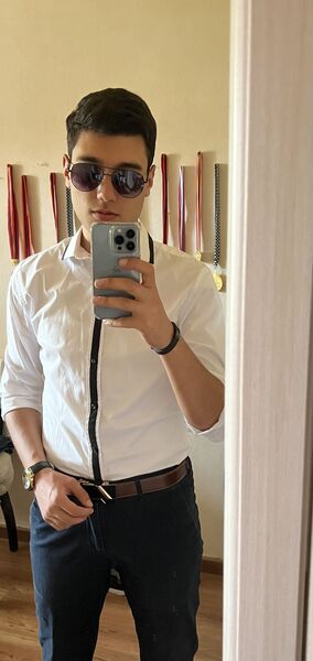  ,   Armen, 23 ,   ,   
