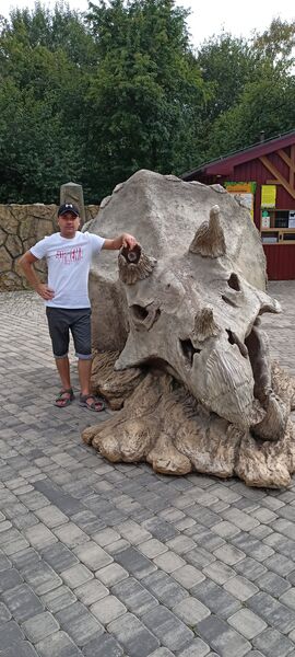  ,   Ruslan, 33 ,   ,   , c , 