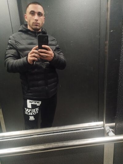  ,   Gyram, 27 ,   ,   , c , 