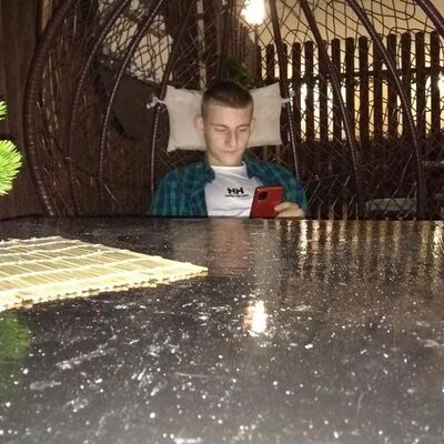  ,   Puchek, 19 ,   ,   