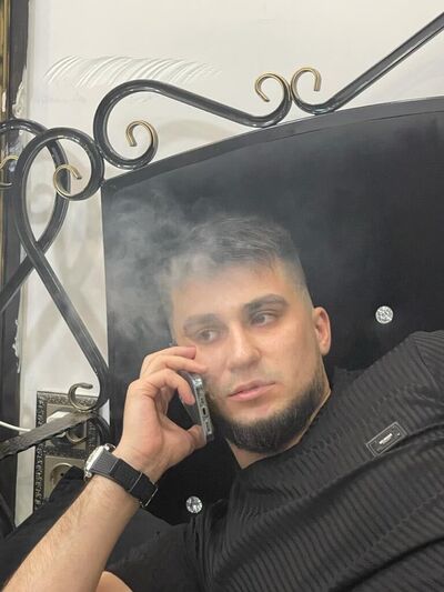  ,   Amir, 31 ,   ,   