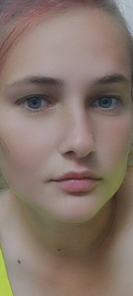  ,   Elena, 24 ,   