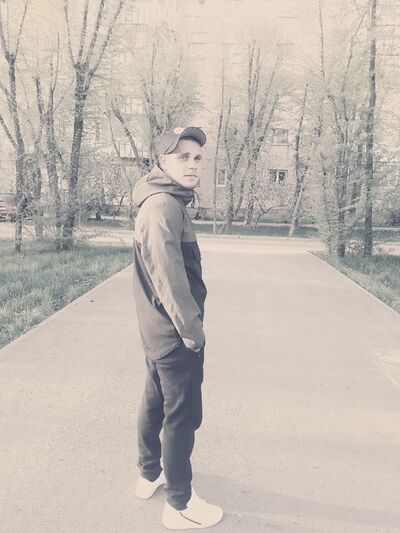  ,   Tony, 32 ,   ,   , c 