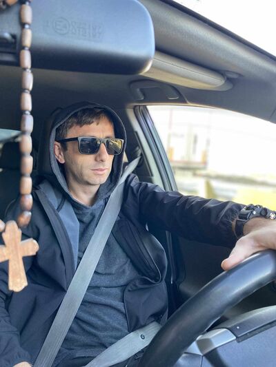  ,   Ruslan, 37 ,   ,   