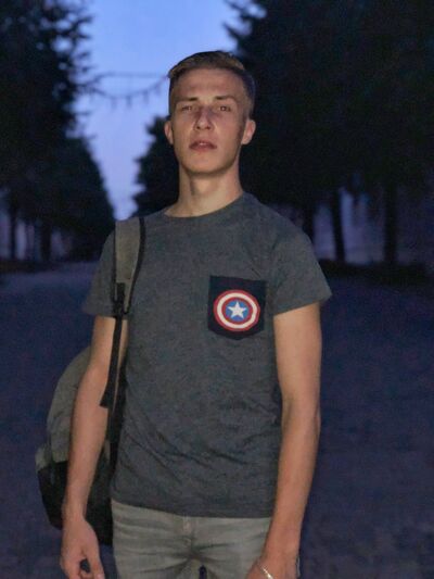  ,   Arthur, 27 ,   ,   