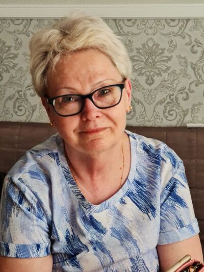  Bonn,   Ljuba, 70 ,     , c , 