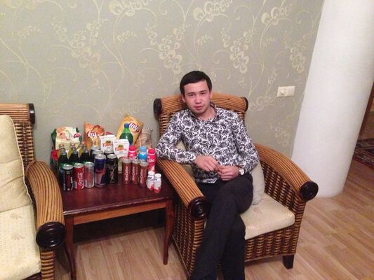  ,   Aziz, 32 ,   